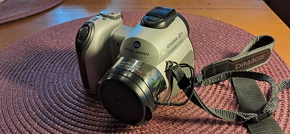 Konica Minolta Dimage Z 30