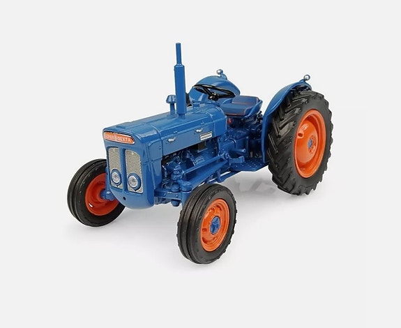 Pienoismalli Fordson Super Dexta 1962, 1:32