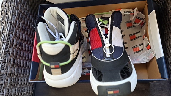 Hilfiger tennarit 40.
