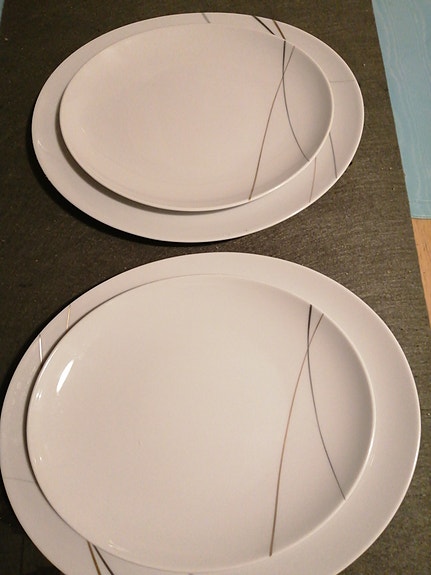 Sensation apilanlehti lautaset