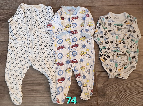Vauvan vaatepaketti 74