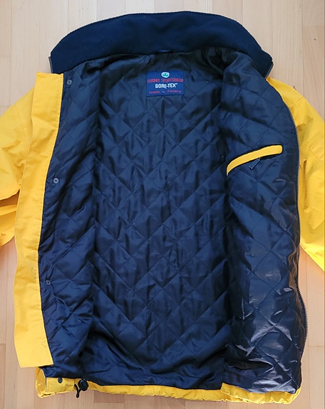 Uudenveroinen miesten Gore-tex TAKKI Terinit