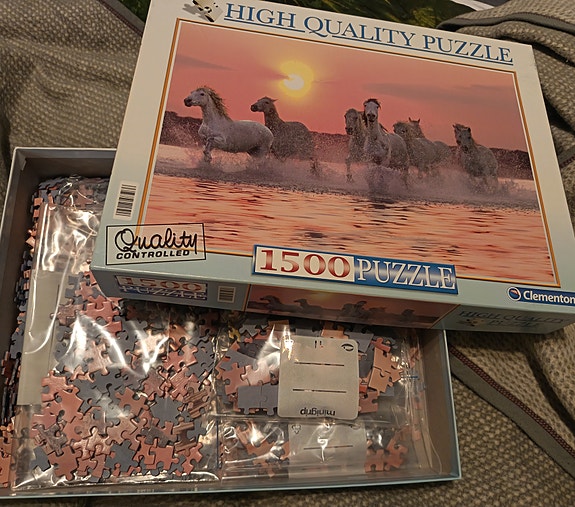 Palapeli, kaikki palat tallella... Ei koottu kertaakaan. 11€, Kuusankoski