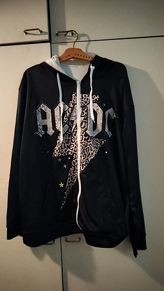 AC/DC takki
