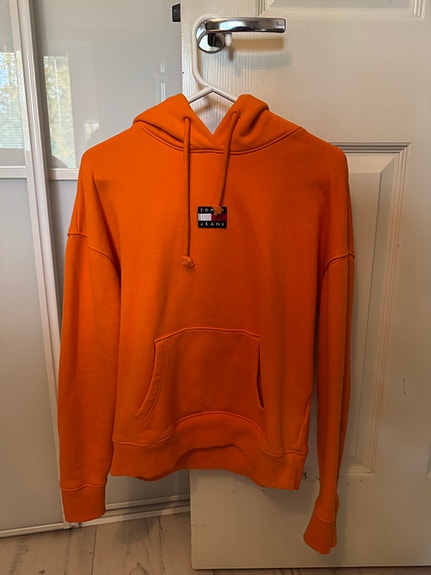 Tommy Hilfiger huppari