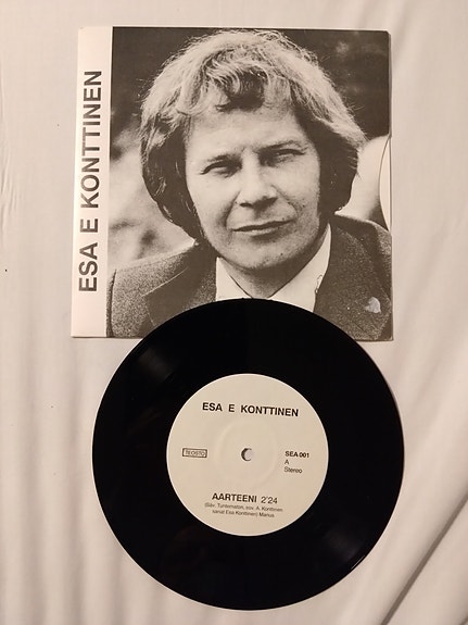 Esa E Konttinen 7" Aarteeni/Kaivattu liekki
