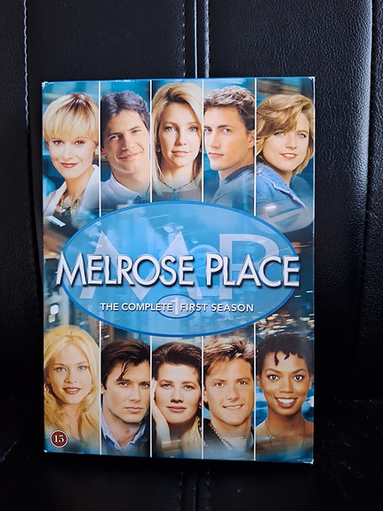 Myydään Melrose Place dvd kausi 1