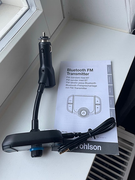 Bluetooth FM Lähetin