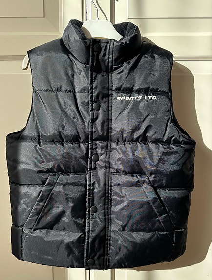 H&M toppaliivi, koko 140.