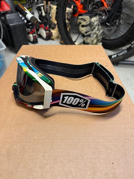 Product image 9 of 10