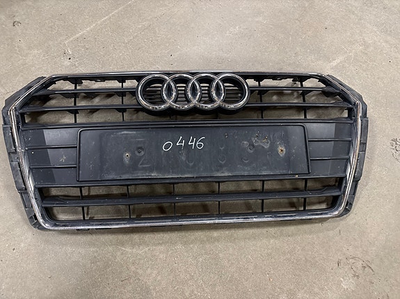 Audi A4 B1 korimallin etusäleikkö