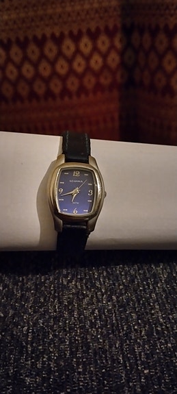 Naisten leijona rannekello(quartz)