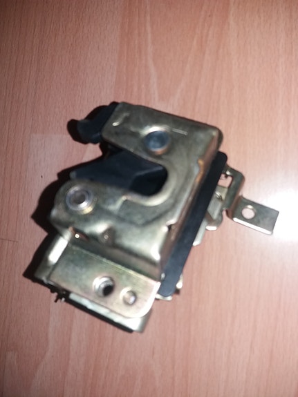 Etuoven lukko Opel Kadett-E / Corsa-A