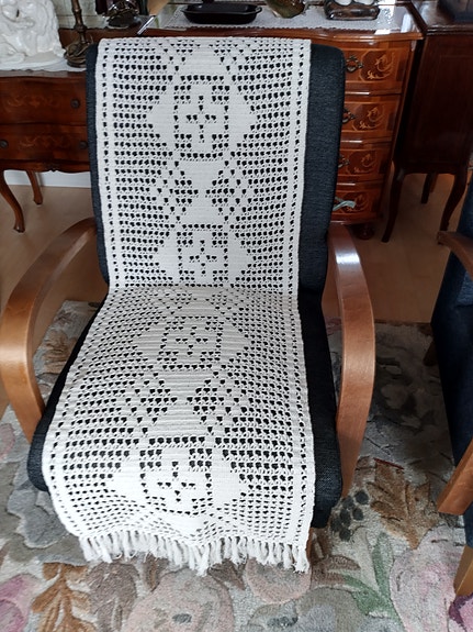 Käsinvirkattu keinutuolin matto+ pehmuste