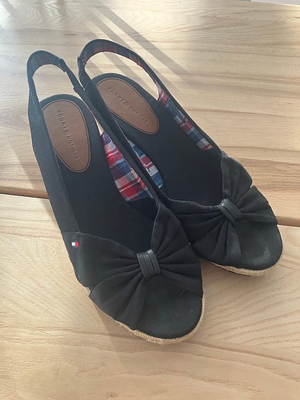 Tommy Hilfiger kiilakorkokengät 39