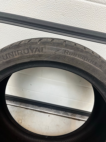 1 kpl Uniroyal Rain Sport 5, 215/40 R17, 4,5mm