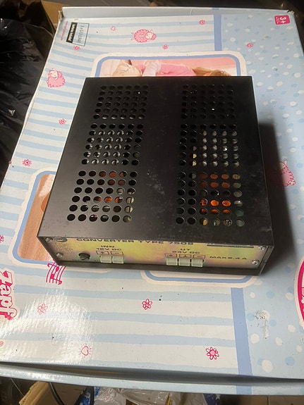 Muuntolaite inventteri 12V-24V