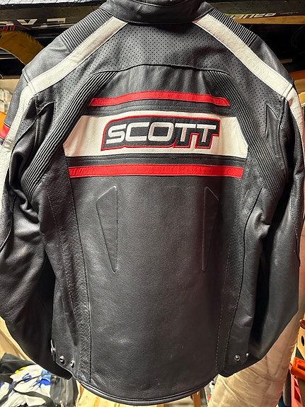 Scott mp ajotakki nahkaa XXL uusi