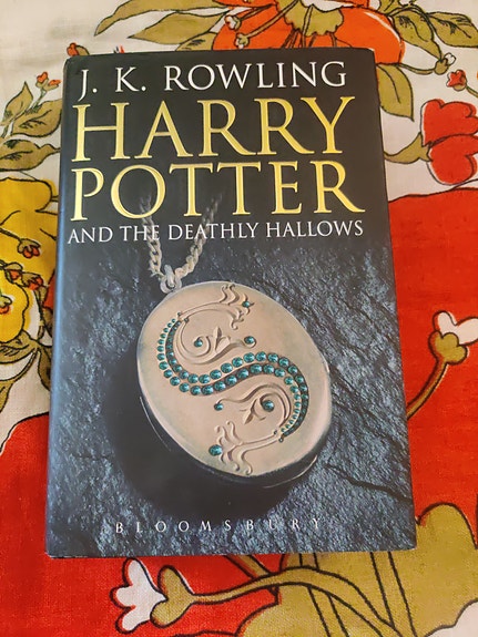 J. K. Rowling : Harry Potter and the deathly hallows