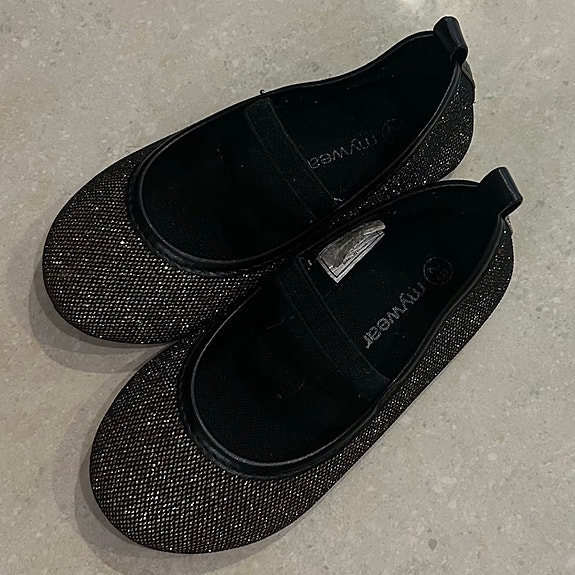 Mywear juhlakengät/ballerinat 25