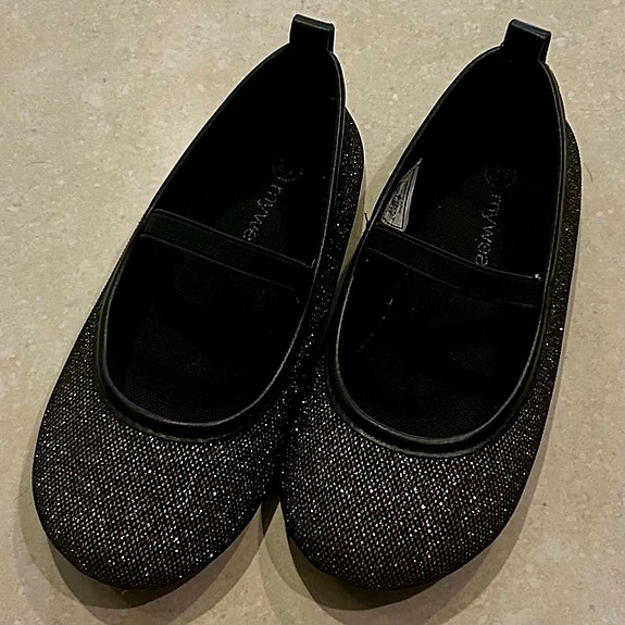 Mywear juhlakengät/ballerinat 27