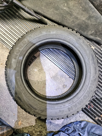Nokian nordman nastarengas 195/60R15     (1 kpl)