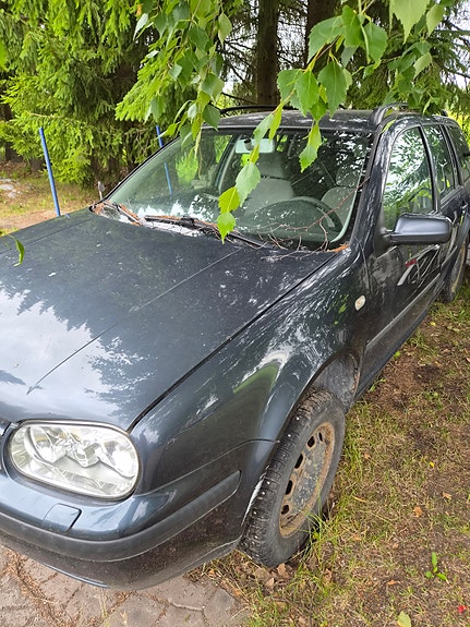 Volkswagen Golf 1.9TDI -03 ja Golf 1.6 16V -02 Varaosia