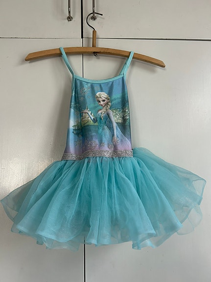 H&M Disneyn Elsa jumppapuku