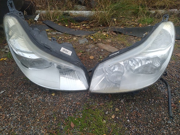 Citroen C5 vm2006 etuvalot