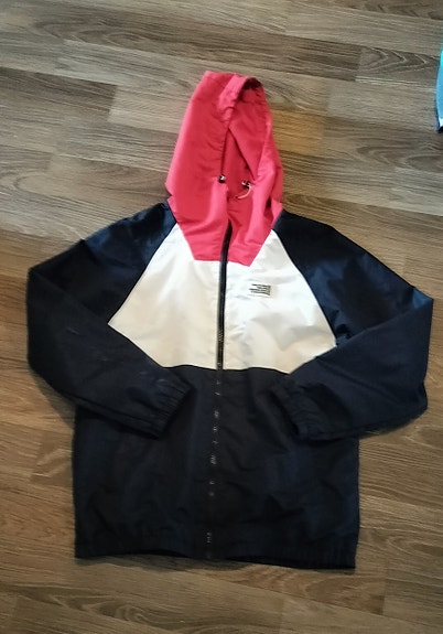 Pari kertaa käytetty nuorten  takki, 164 cm.