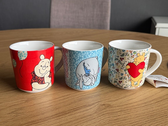 Muurla Disney Nalle Puh mukit 12kpl