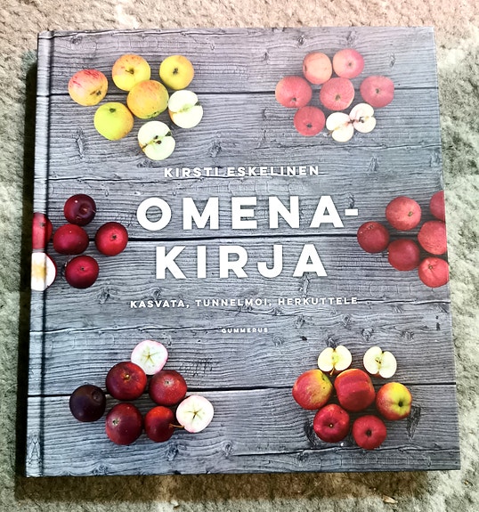 Omenakirja, Kirsti Eskelinen
