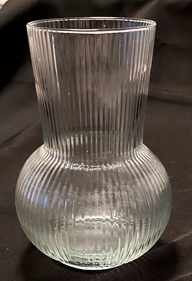 Lasi vaasi