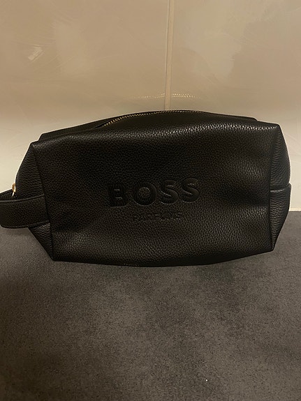 Hugo Boss Nahkainen Miesten Laukku