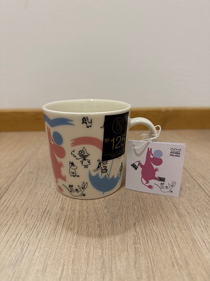 Muumimuki Stockmann tarralla