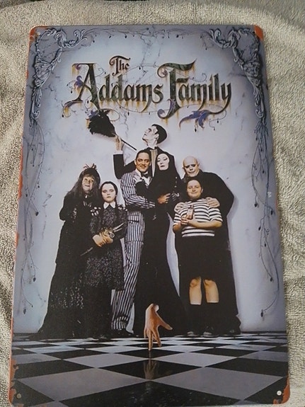 The Addams Family Elokuva kyltti