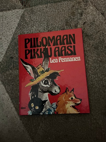 Lea Pennanen: Piilomaan Pikku aasi
