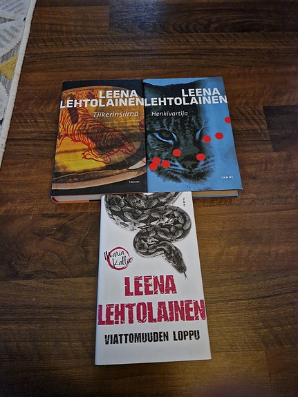 Leena Lehtolainen kirjoja