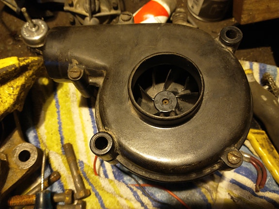Wartburg 311 lämmityslaitteen moottori / kotelo