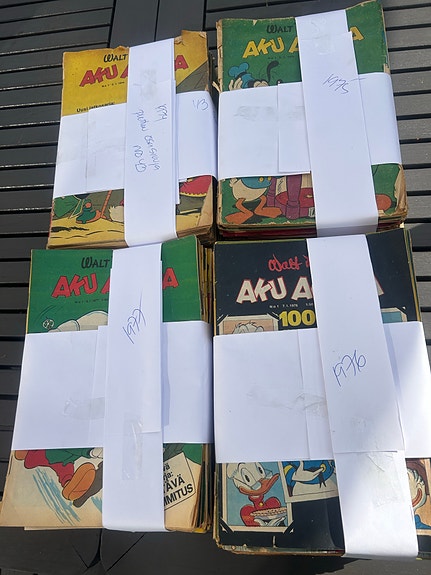Aku Ankka vuosikertoja 1974, 1975,1977