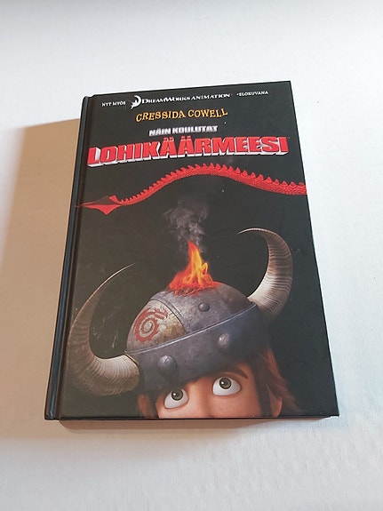 Cressida Cowell: Näin koulutat lohikäärmeesi