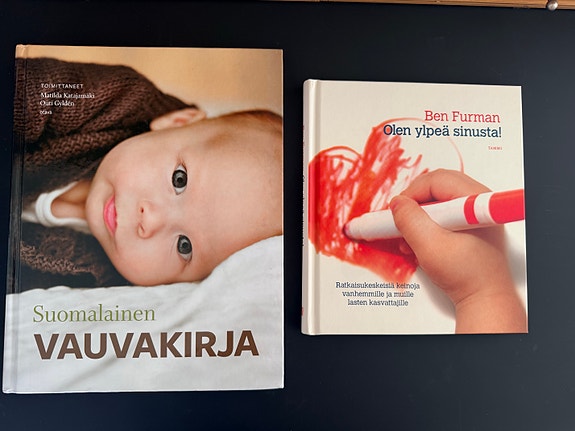 Suomalainen Vauvakirja ja Ben Furman Olen ylpeä sinusta! Kirjat
