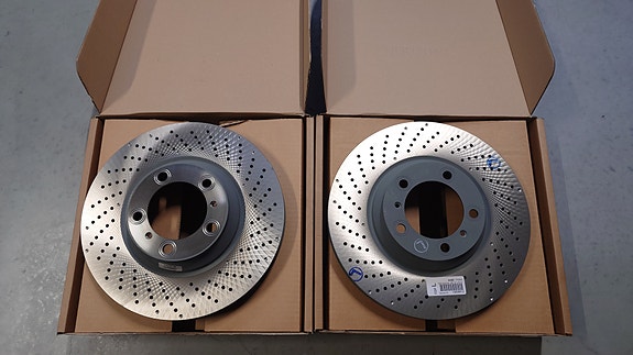 Brake disc rotor Set, FRONT. Porsche 997 Turbo