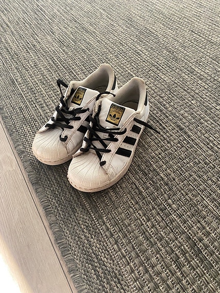 Adidas superstar