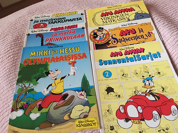 Disney sarjakuva-albumeita