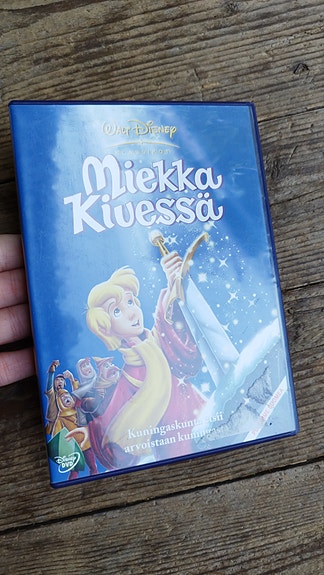Miekka kivessä