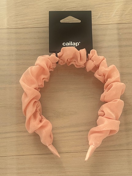 UUSI Cailap rypytetty hiuspanta, väri persikka