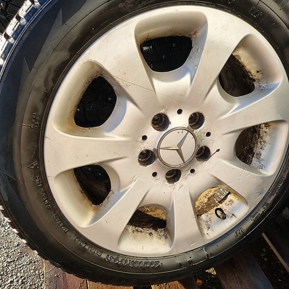 Mercedes-Benz vanteet nastarenkaat, 16 tuumaa, hopea, alumiini