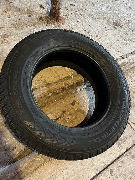 Nokia 205/65R16C nastarengas