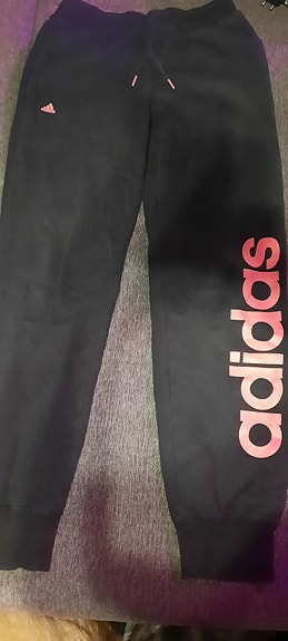 Adidas collegehousut,170cm